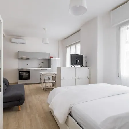 A Pochi Passi Dal Mercato Delle Erbe By Wonderful Italy * Bologne