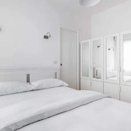 A Pochi Passi Dal Mercato Delle Erbe By Wonderful Italy *