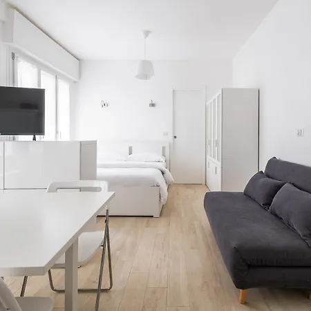 A Pochi Passi Dal Mercato Delle Erbe By Wonderful Italy Apartman